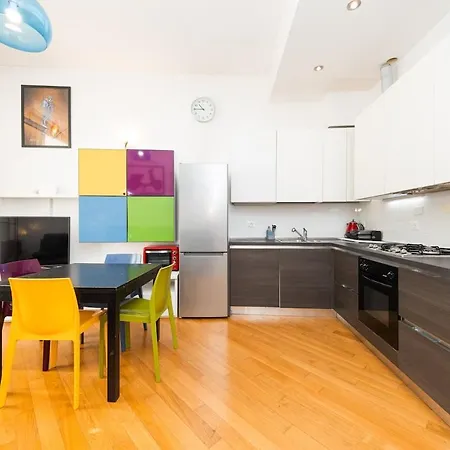 Centro Di Bologna, Casa Con Balcone E Design